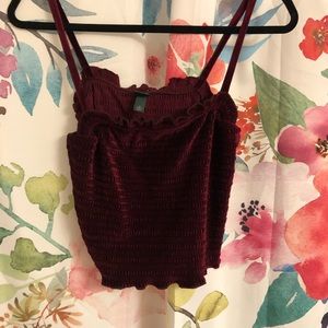 Soft burgundy crop top!